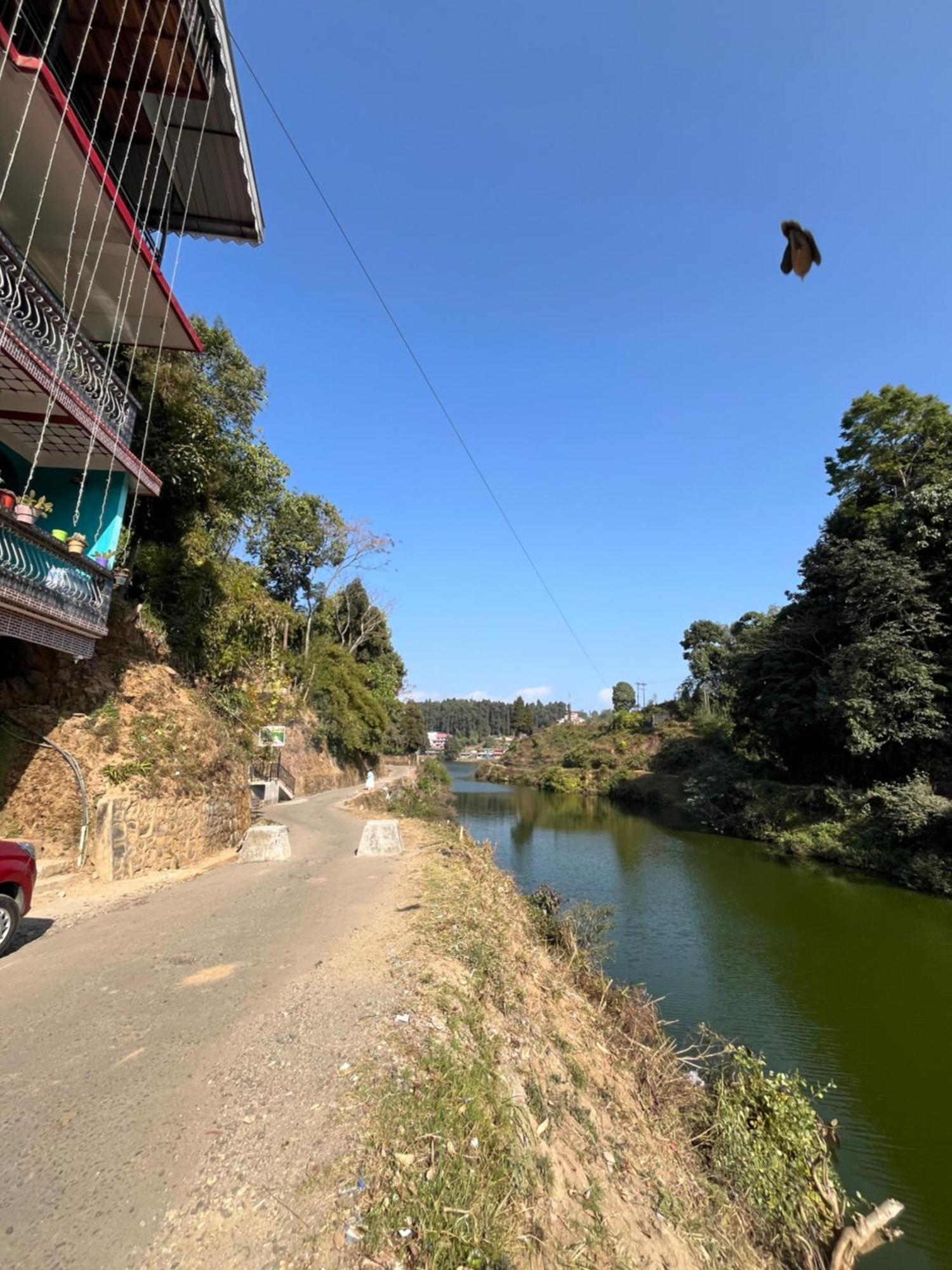 Pradhan Homestay Mirik - Homestay Beside Mirik Lake المظهر الخارجي الصورة