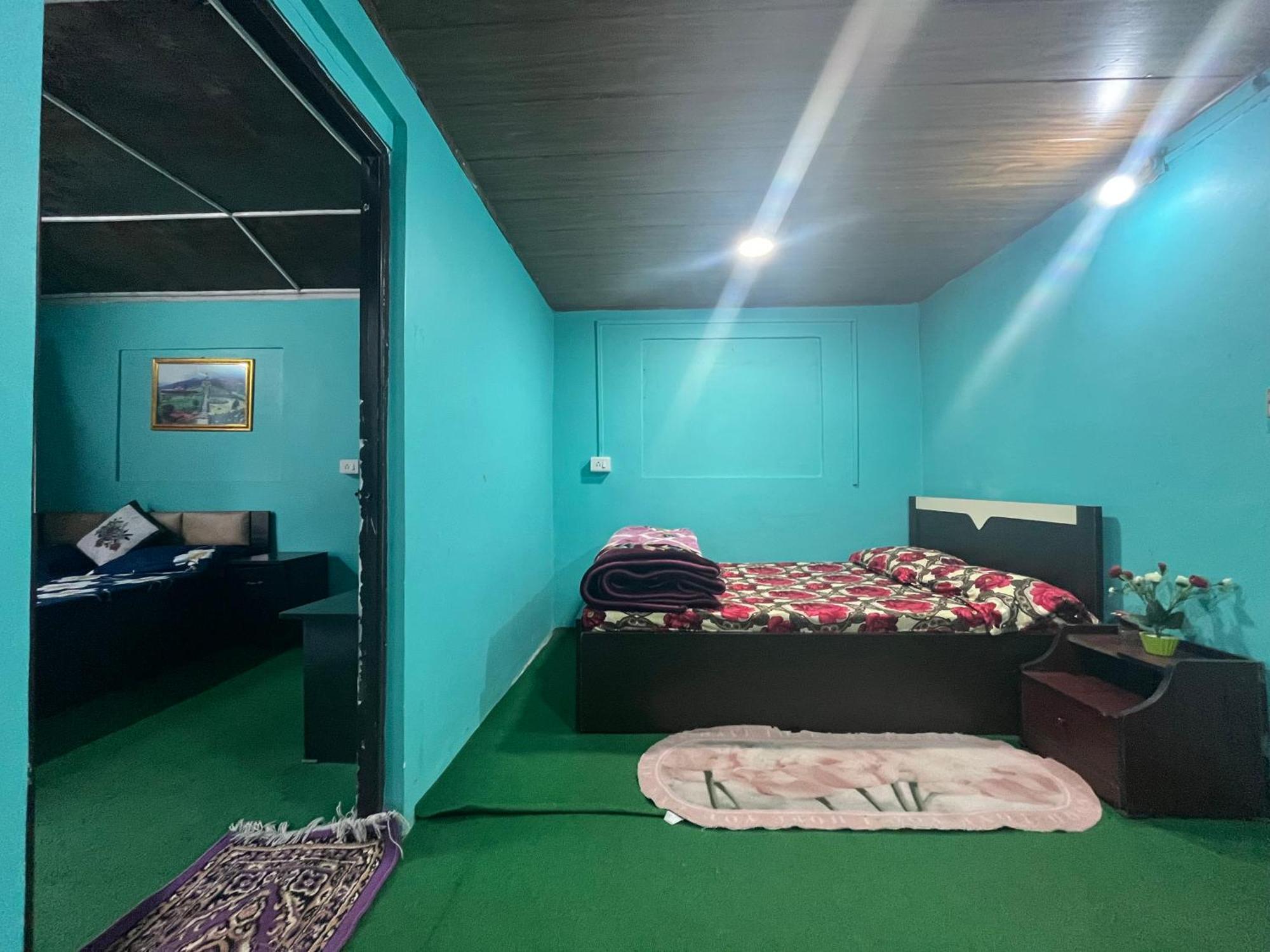 Pradhan Homestay Mirik - Homestay Beside Mirik Lake المظهر الخارجي الصورة