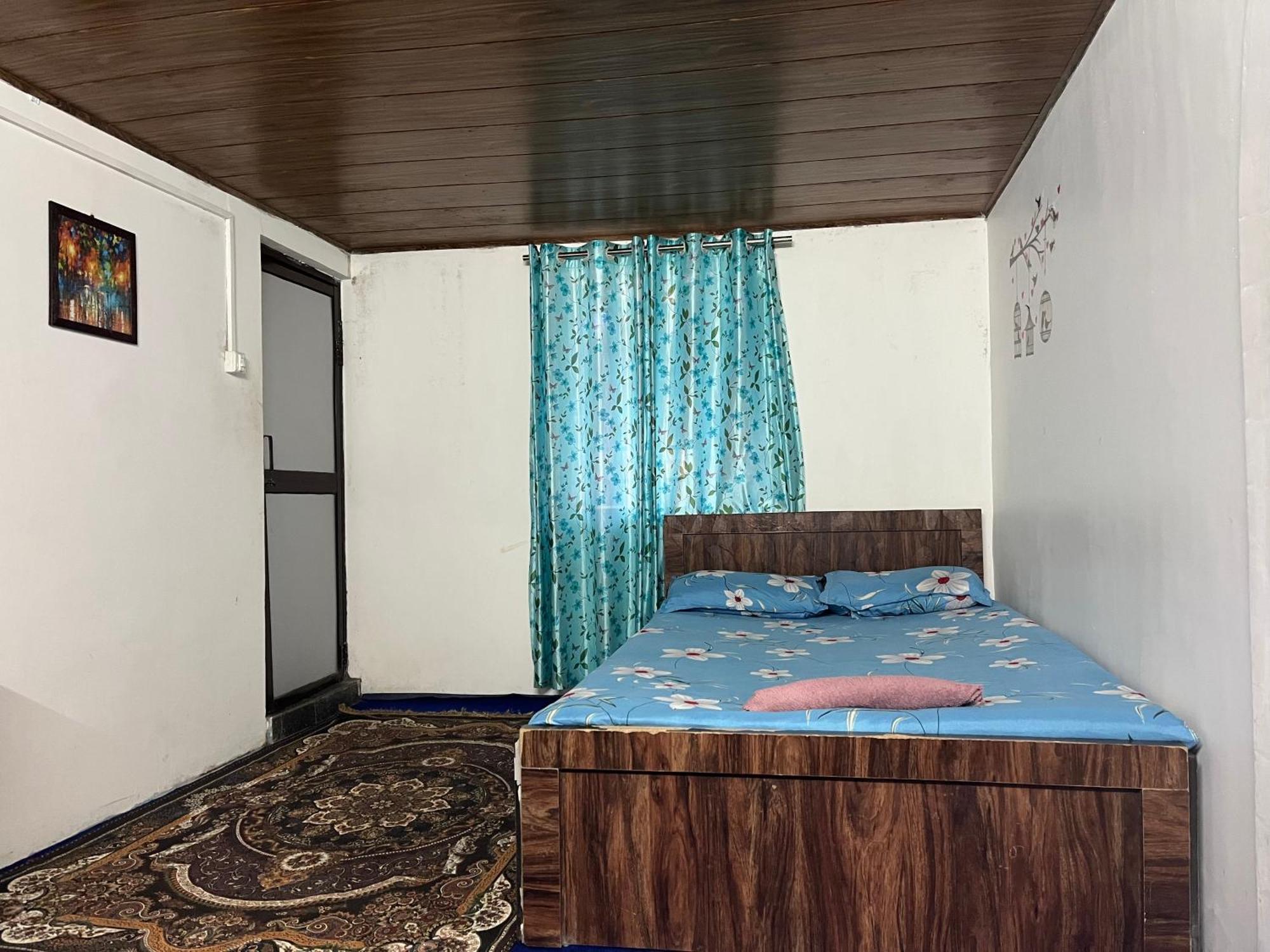 Pradhan Homestay Mirik - Homestay Beside Mirik Lake المظهر الخارجي الصورة